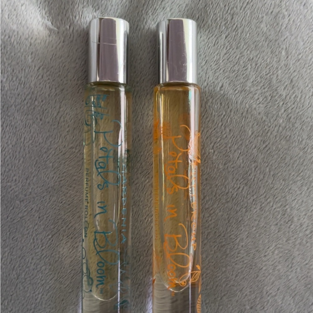 Petals in Bloom Perfume Roller Set (Gardenia and Buttercup scents)